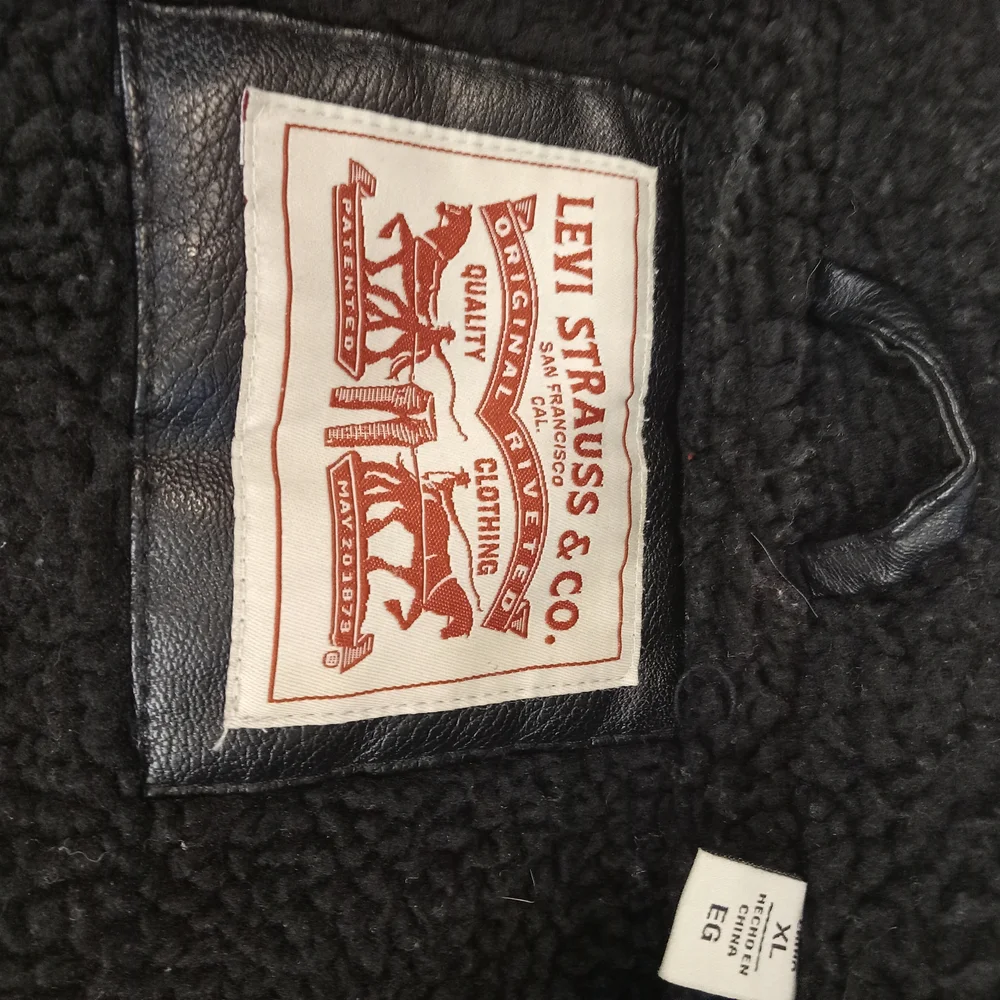 Levis levi men